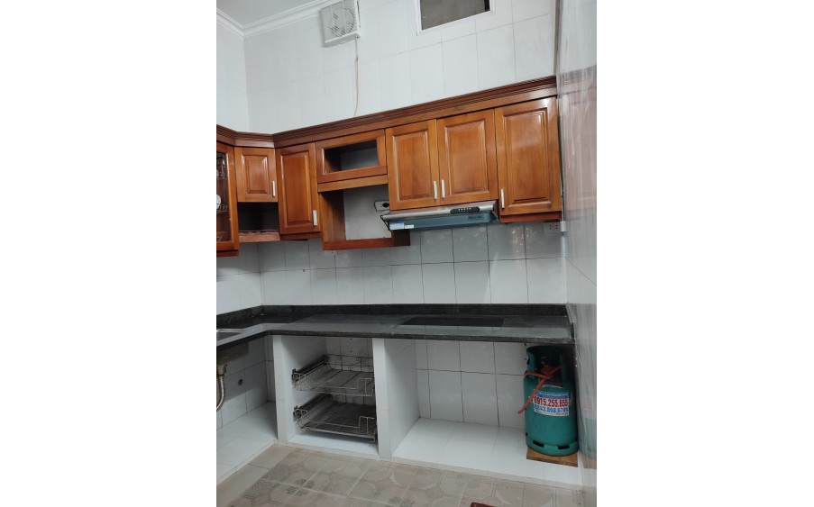 Cho thuê nhà nguyên căn Đại La, chỉ 8.5 triệu, 2.5 tầng, 33m², 3 ngủ, 2WC Full nội thất - ở GĐ